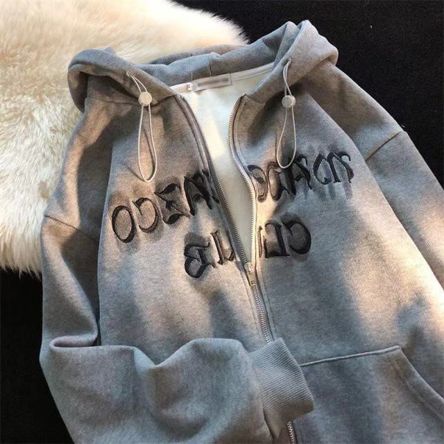 22 Streetwear Hoodie